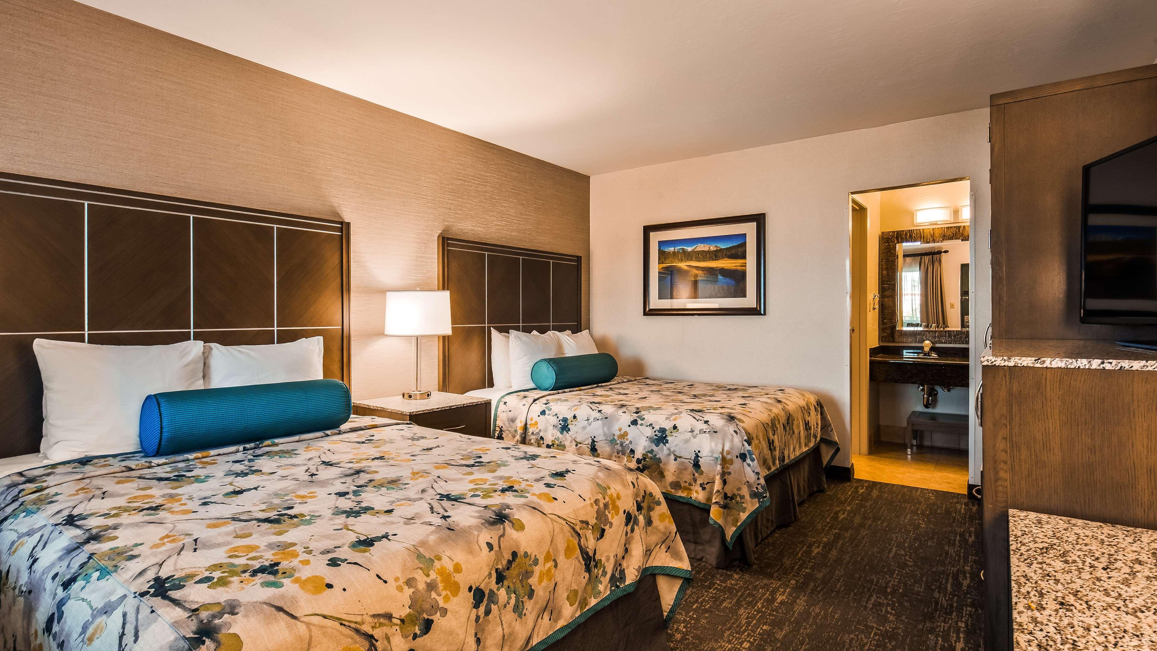 Best Western Plus Hilltop Inn Redding Exteriör bild